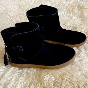 Black KOOLABURRA by UGG boots. Good condition.